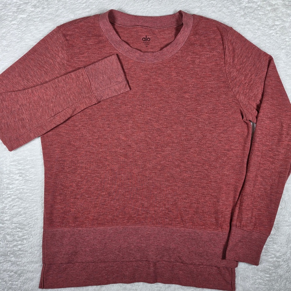 Alo Yoga Pullover Women M Red L/S Crewneck High-Low Hem Side Slits Stretch